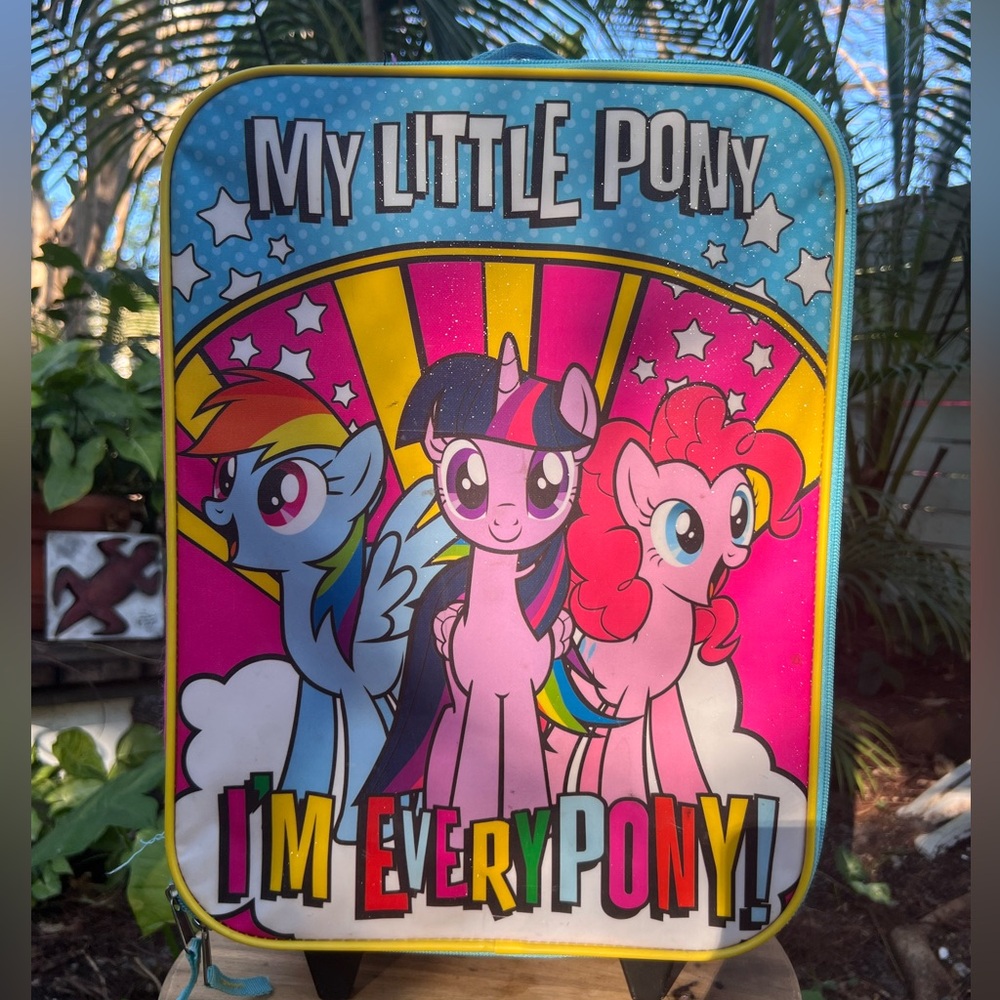 Girls rolling luggage My Little Pony Good condition